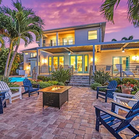 Villa The Sun Dial - 827